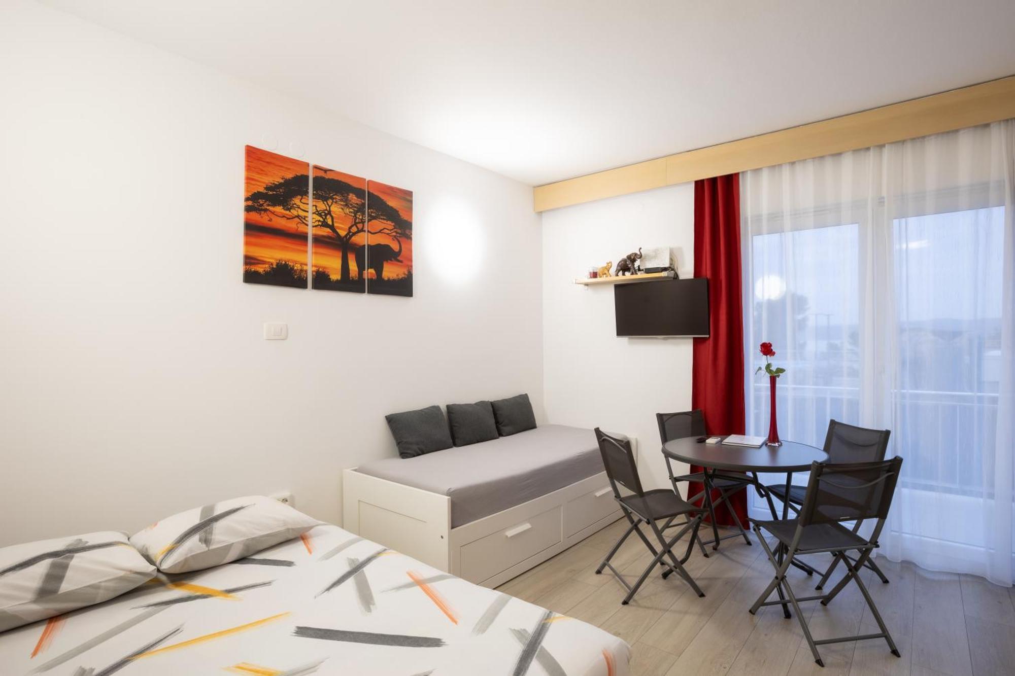 Apartma Zusterna Koper Exterior photo
