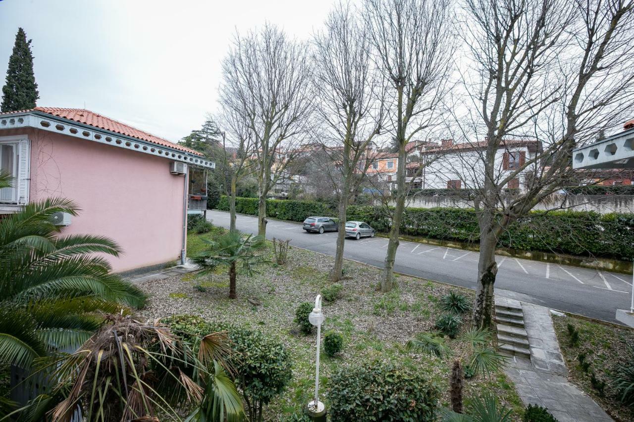 Apartma Zusterna Koper Exterior photo